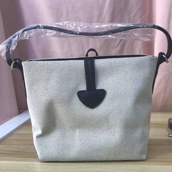 Women's Essential Toile Bucket Bag - Picture 3 of 10